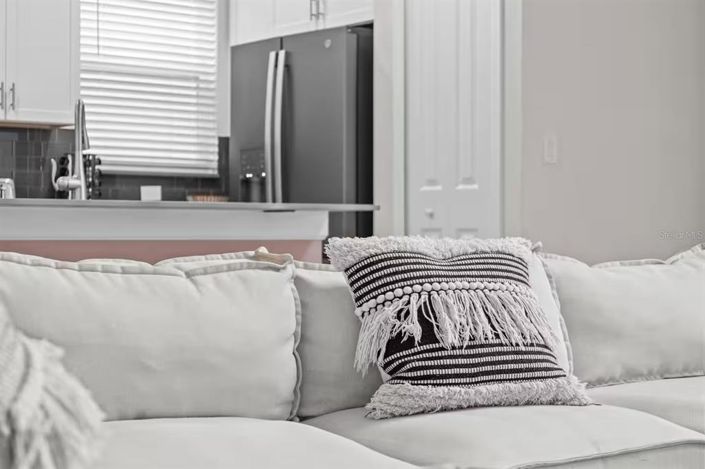 Image No.9-5 Bed House for sale