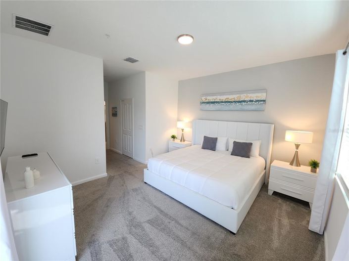 Image No.12-3 Bed Property for sale