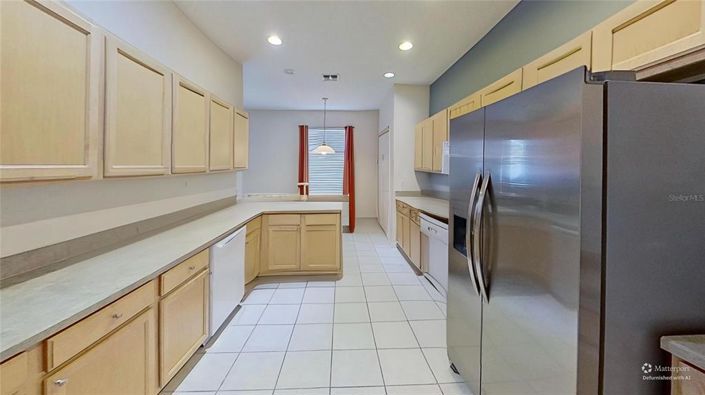 Image No.17-5 Bed Property for sale