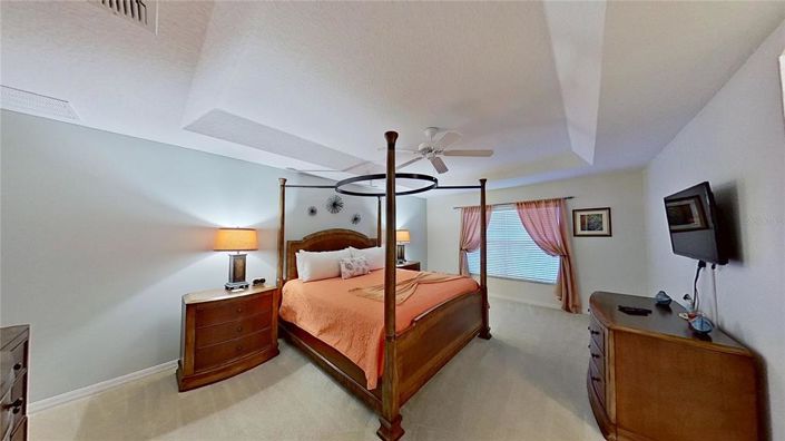 Image No.24-5 Bed Property for sale