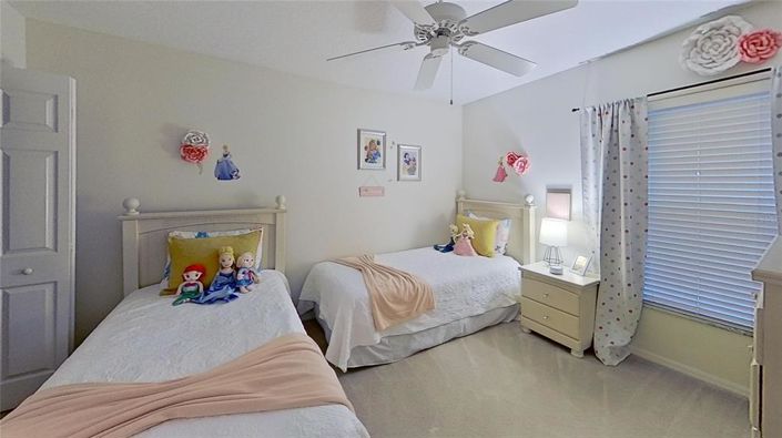 Image No.40-5 Bed Property for sale