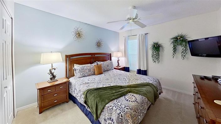 Image No.42-5 Bed Property for sale