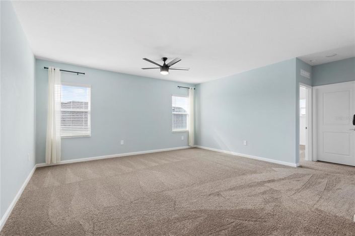 Image No.27-5 Bed Property for sale