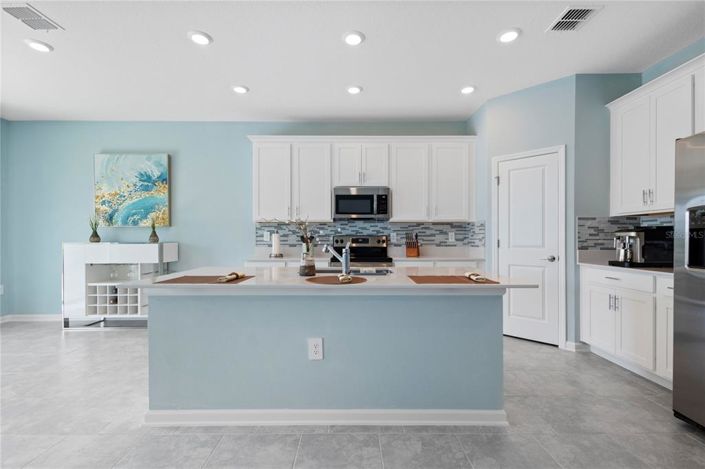 Image No.7-5 Bed Property for sale