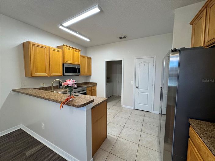 Image No.10-4 Bed House for sale