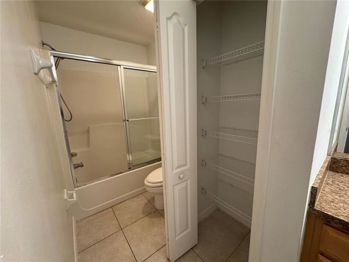 Image No.16-4 Bed House for sale