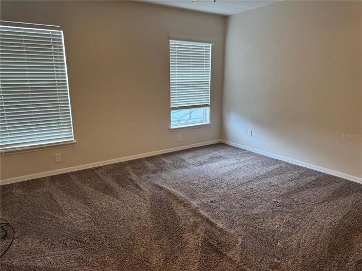 Image No.18-4 Bed House for sale