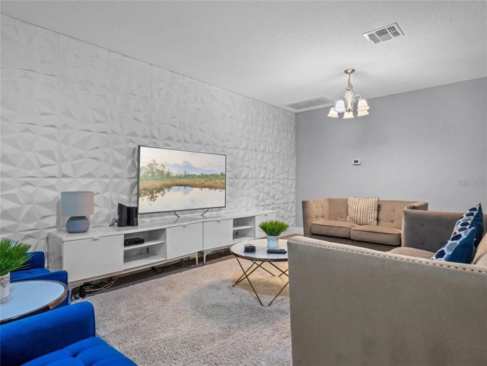 Image No.15-4 Bed Property for sale