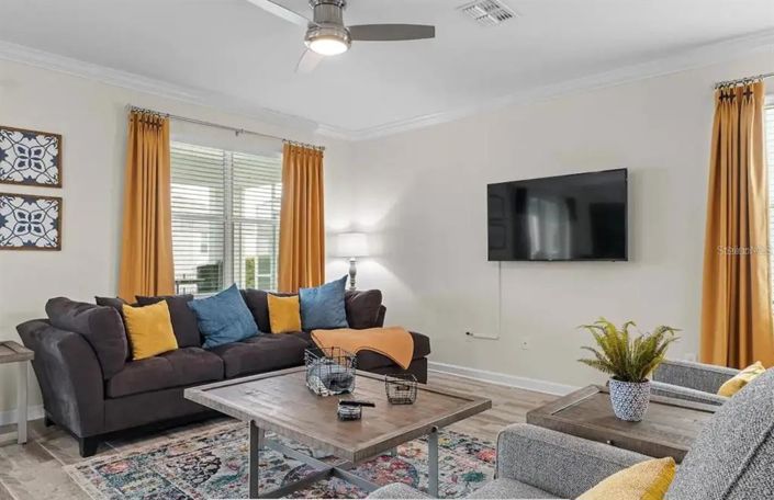 Image No.13-9 Bed House for sale