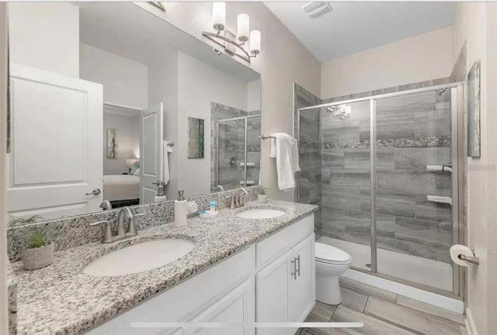 Image No.25-9 Bed House for sale