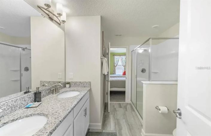 Image No.37-9 Bed House for sale