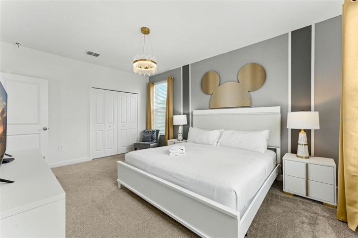 Image No.18-6 Bed House for sale