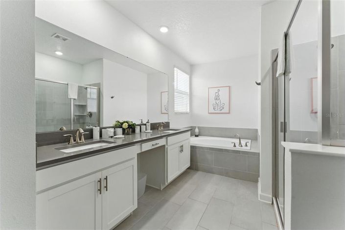 Image No.44-6 Bed House for sale