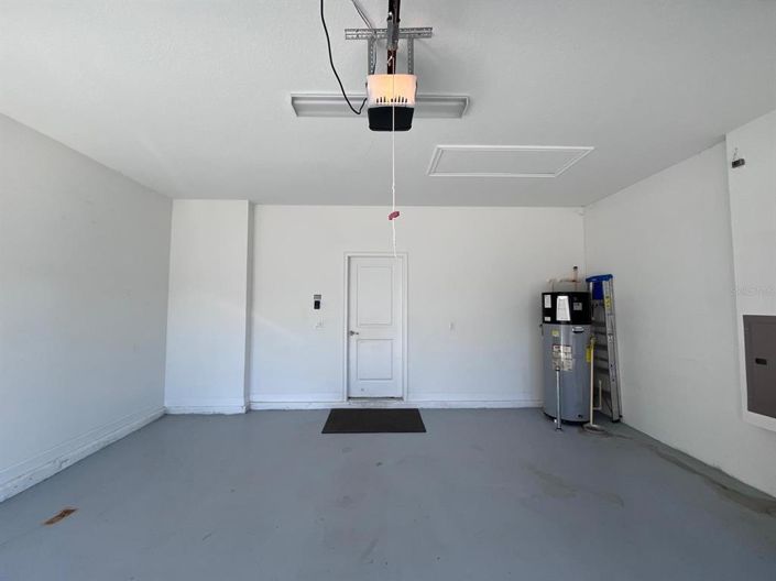 Image No.10-4 Bed Property for sale