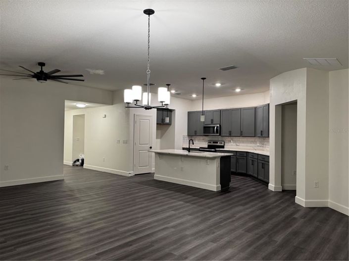 Image No.20-Propriété de 4 chambres à vendre à Davenport