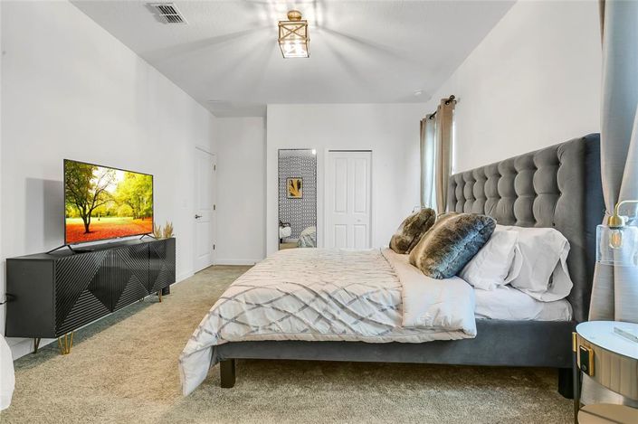 Image No.12-8 Bed House for sale