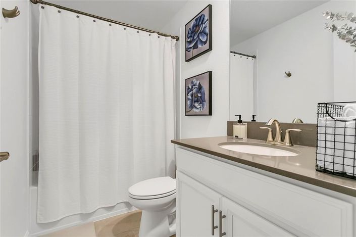 Image No.25-8 Bed House for sale