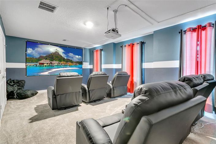 Image No.29-8 Bed House for sale