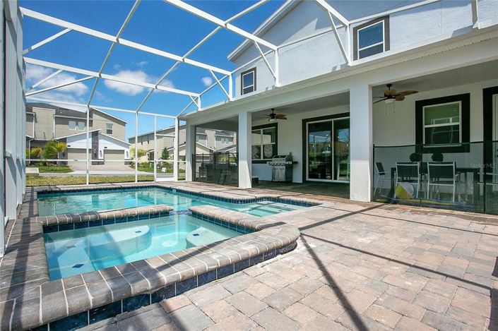 Image No.38-8 Bed Property for sale