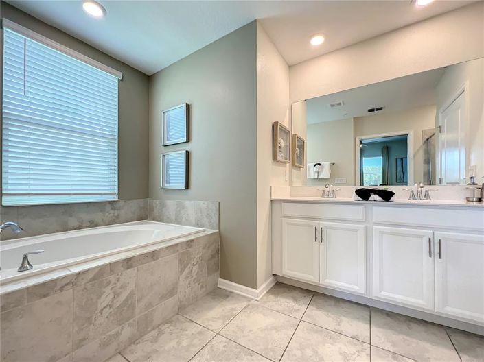 Image No.23-2 Bed Apartment for sale