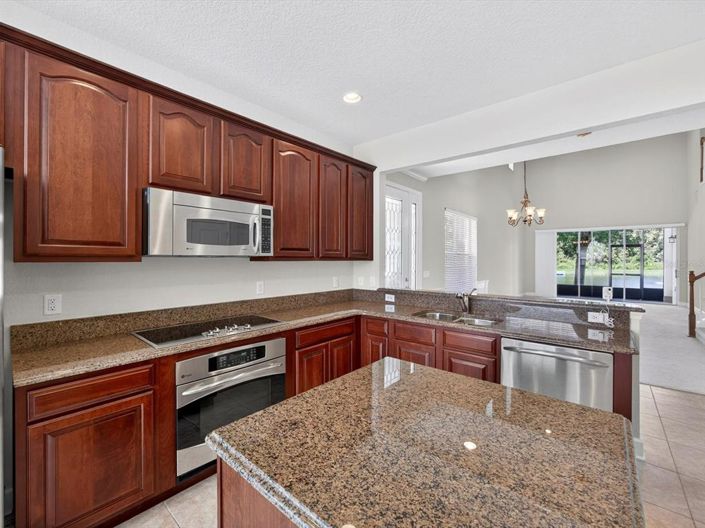 Image No.10-3 Bed Townhouse for sale