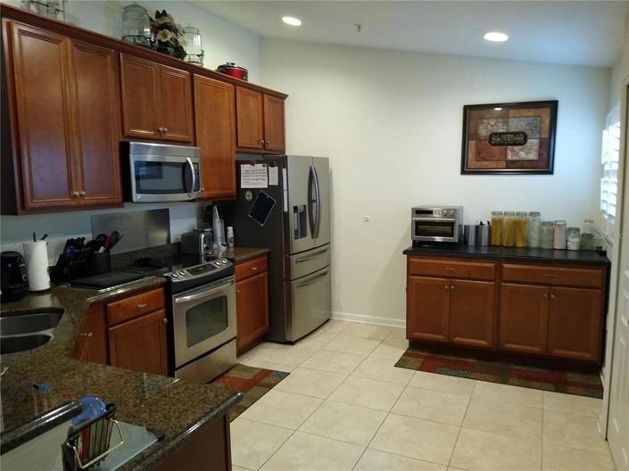 Image No.18-3 Bed Property for sale