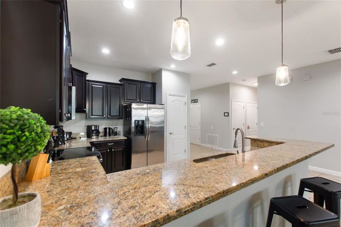 Image No.10-7 Bed House for sale