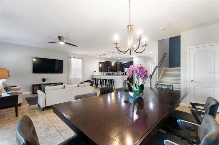 Image No.12-7 Bed Property for sale