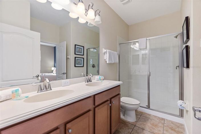 Image No.15-7 Bed Property for sale