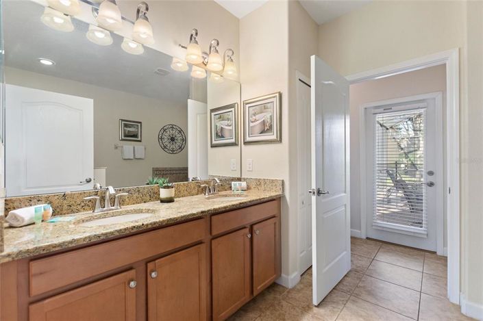 Image No.29-7 Bed House for sale