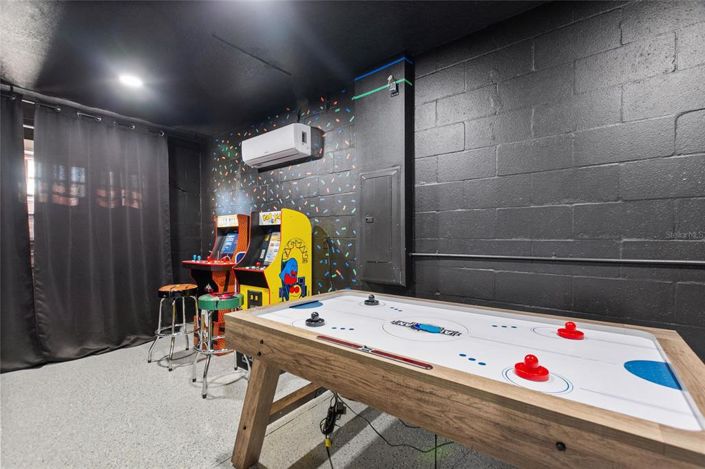 Image No.44-7 Bed Property for sale