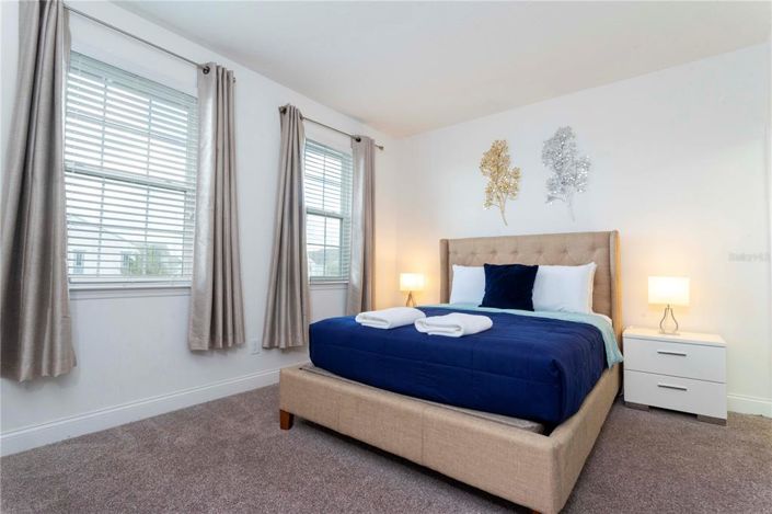 Image No.26-5 Bed Townhouse for sale