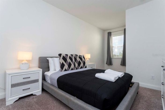 Image No.30-5 Bed Townhouse for sale