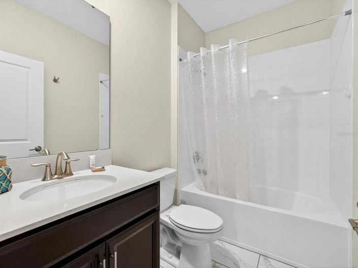 Image No.27-5 Bed House for sale