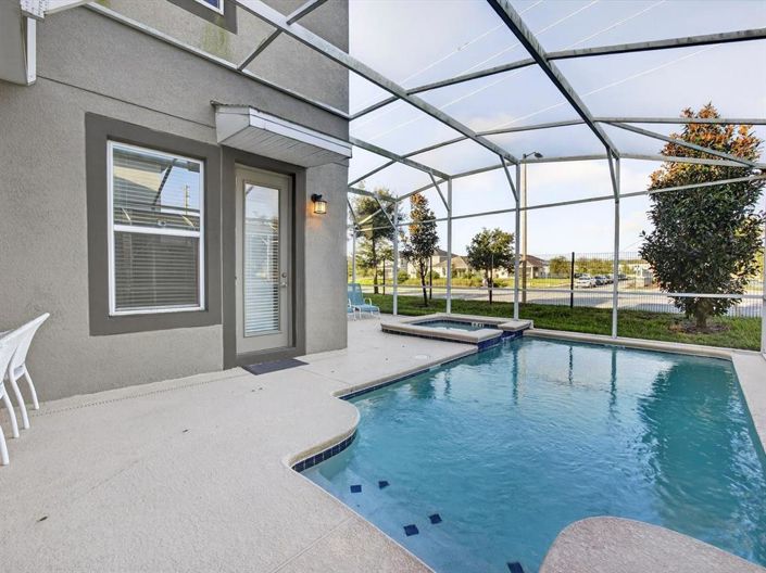 Image No.4-5 Bed House for sale