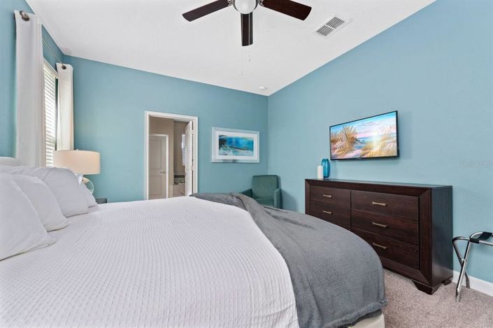 Image No.28-8 Bed Property for sale