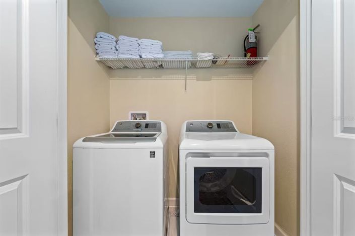 Image No.44-8 Bed Property for sale