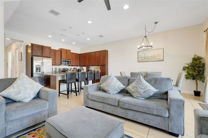 Image No.8-4 Bed Townhouse for sale