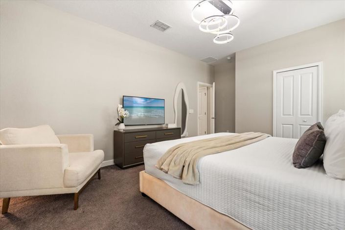 Image No.31-9 Bed House for sale