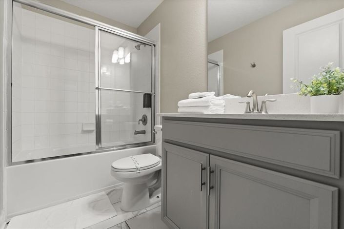 Image No.49-9 Bed Property for sale