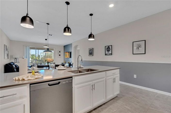 Image No.17-3 Bed Apartment for sale