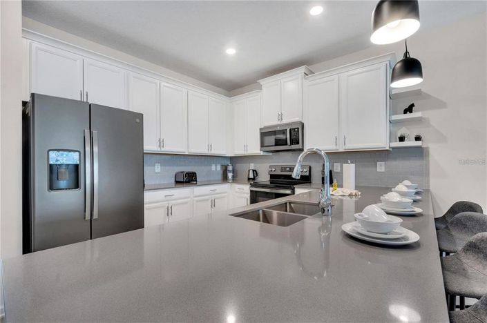 Image No.18-3 Bed Apartment for sale