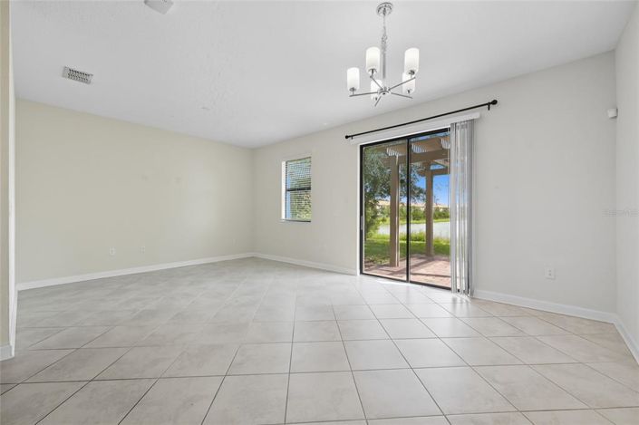 Image No.15-3 Bed Townhouse for sale