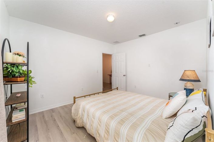 Image No.24-4 Bed Property for sale