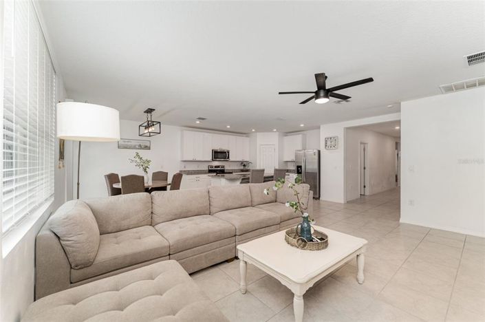 Image No.5-4 Bed Property for sale