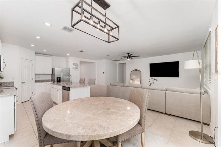 Image No.7-4 Bed Property for sale