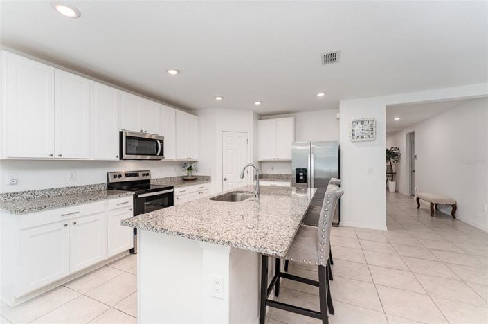 Image No.8-4 Bed Property for sale