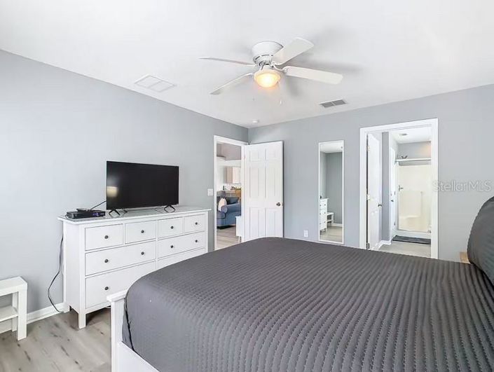 Image No.14-3 Bed House for sale