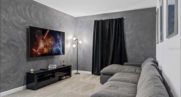 Image No.18-6 Bed House for sale