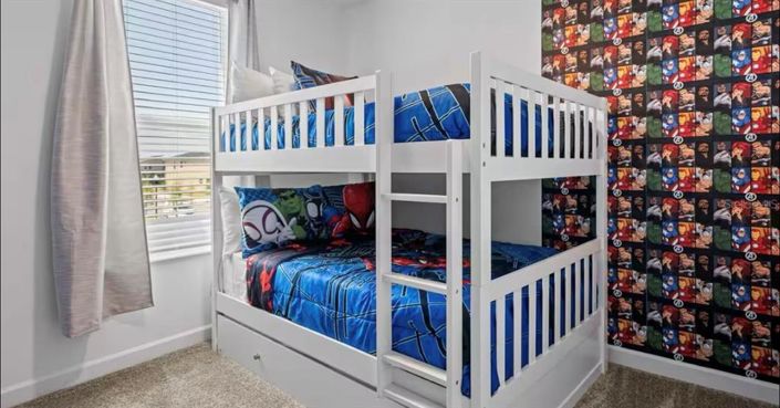 Image No.30-6 Bed House for sale